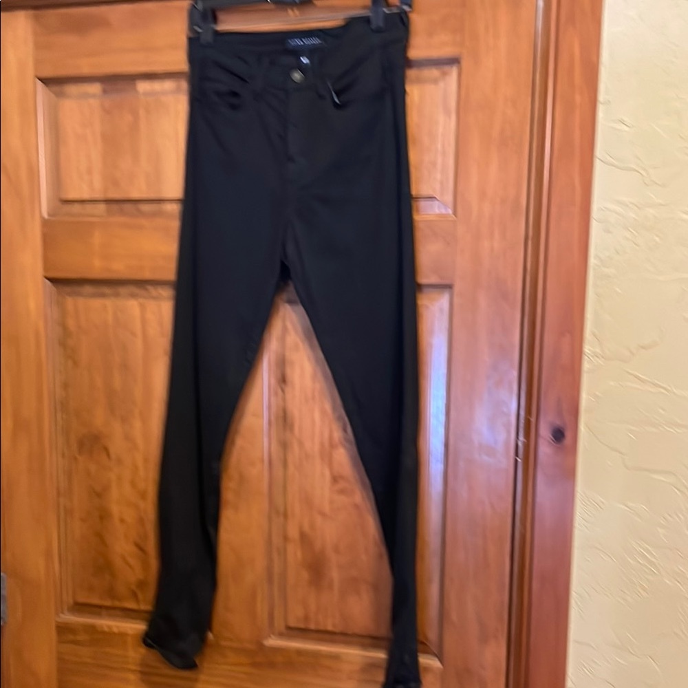 Black Skinny Jeans